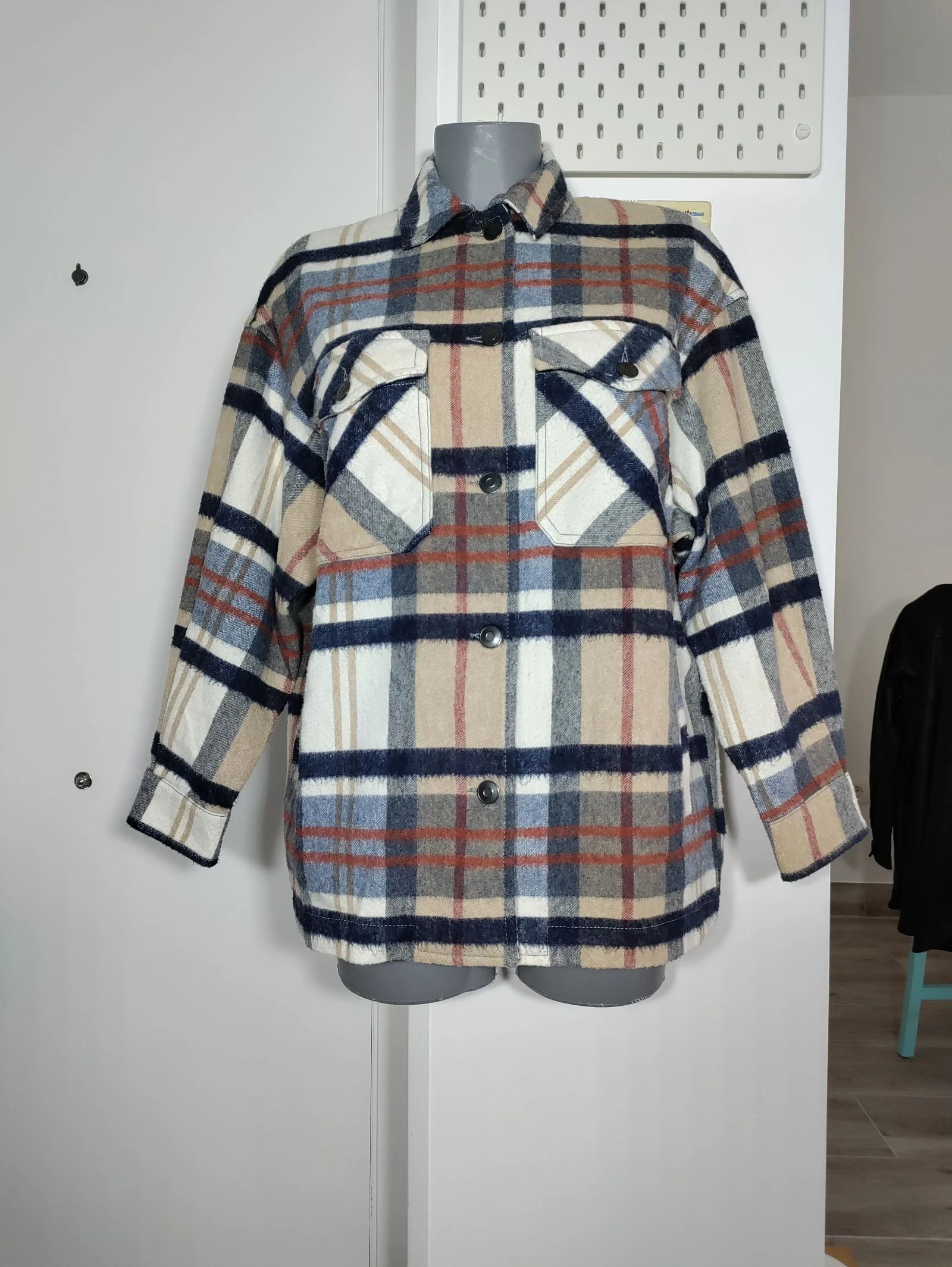 Sobrecamisa de cuadros Zara Woman talla S amplia (sirve M)